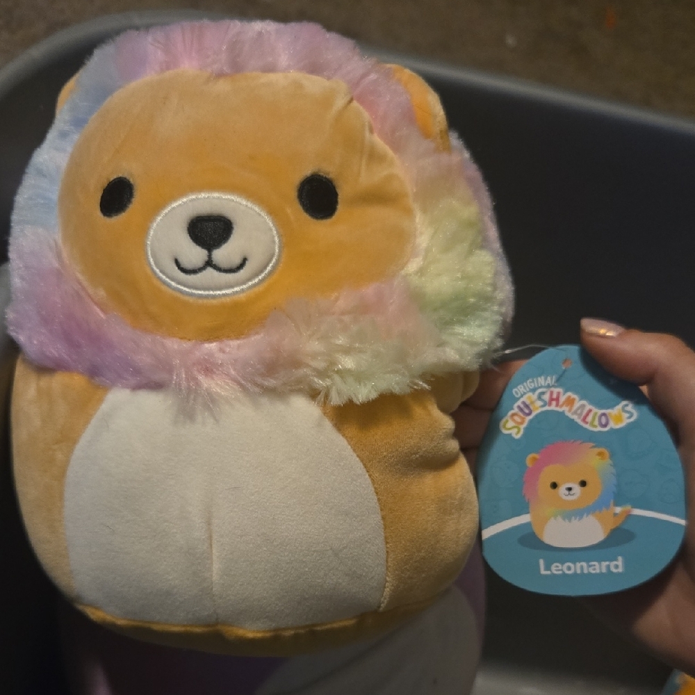 Squishmallow leonard S7 Pastel rainbow maine w/ tags